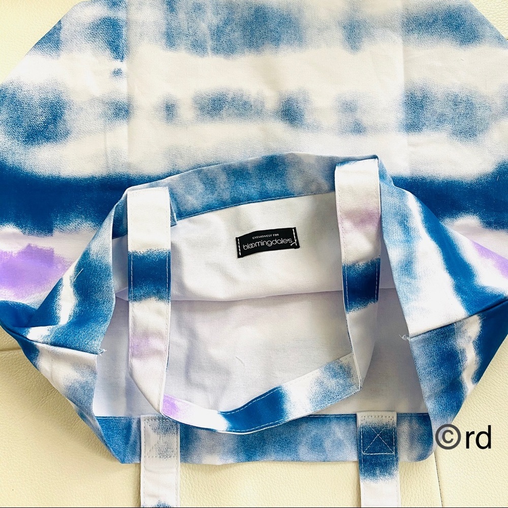 Bloomingdale's Canvas Tote Bag Blue Tie Dye - Picture 5 of 7